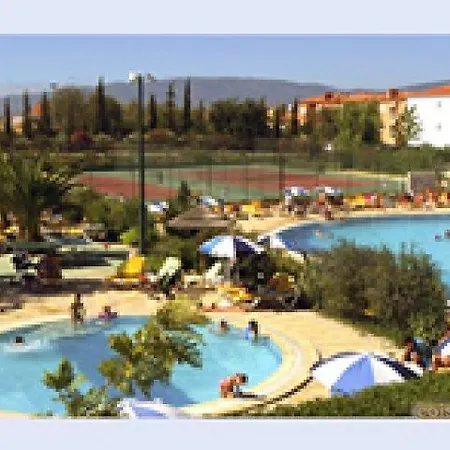 Apartamento Holiday Oasis Parque *